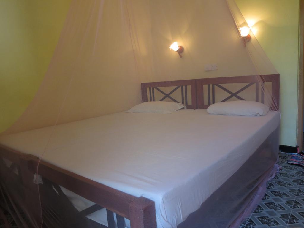 Why Not Guest House Hikkaduwa Bilik gambar